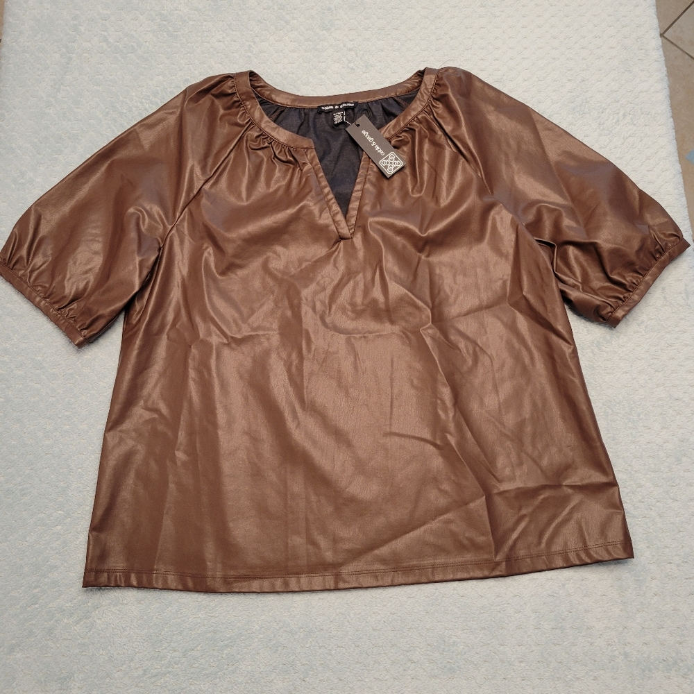 NEW CABLE & GAUGE  WOMENS SHORT SLEEVE FAUX LEATHER BROWN TOP-NWT - Picture 3 of 13